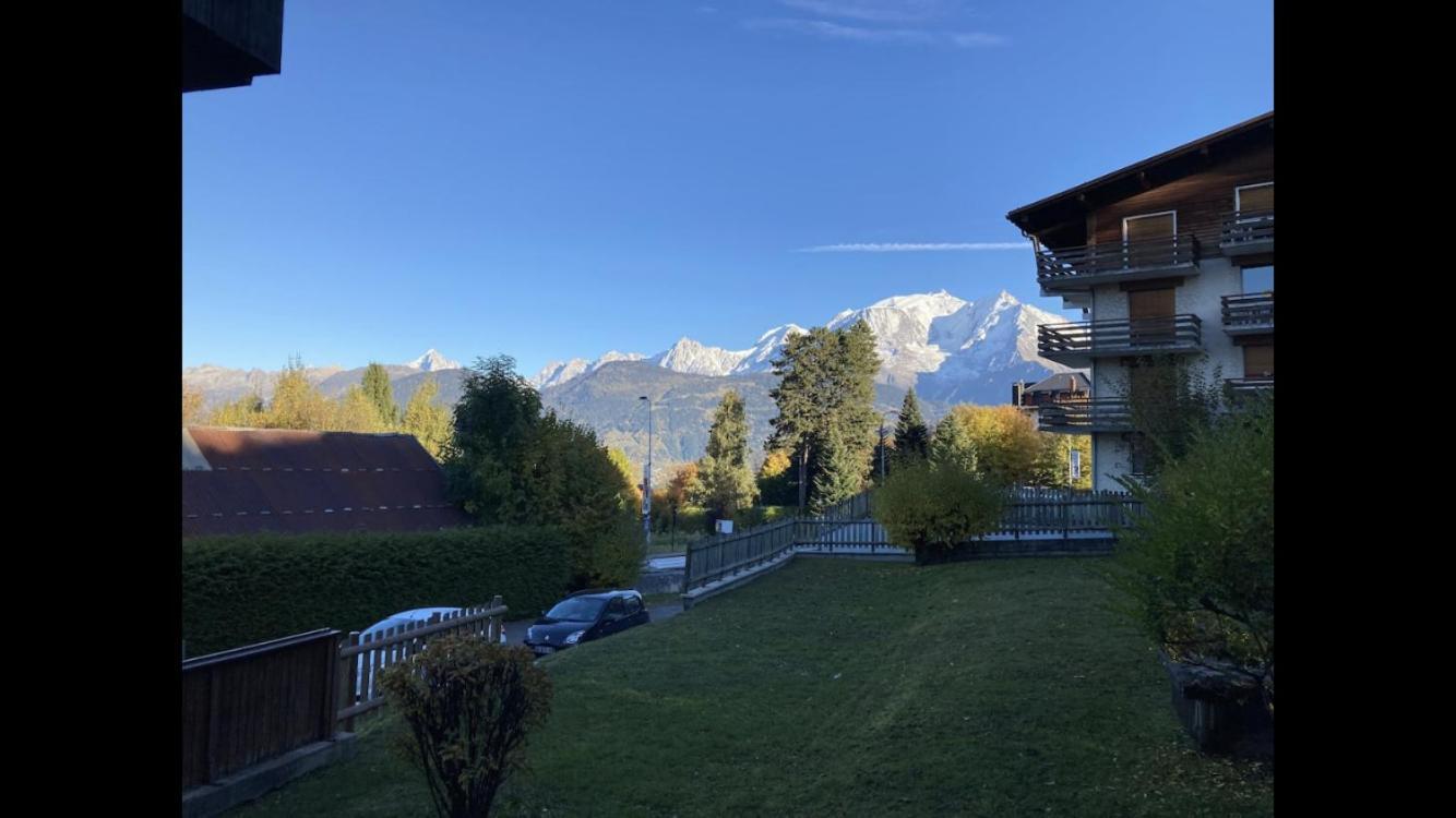 コンブルーLa Marmotte: Vue Mont Blanc, Terrasse, Parkingアパートメント エクステリア 写真
