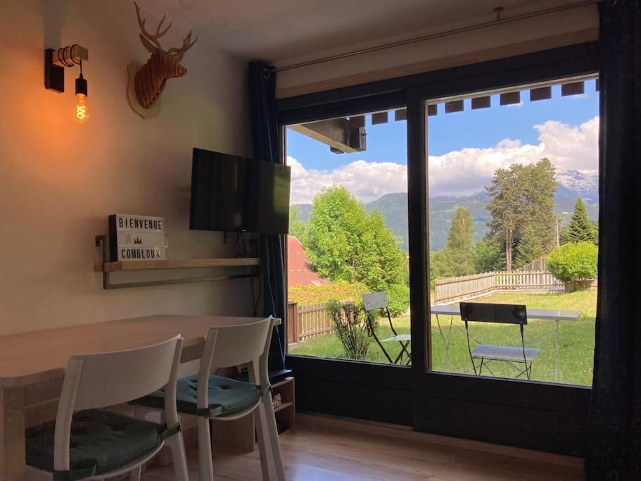 コンブルーLa Marmotte: Vue Mont Blanc, Terrasse, Parkingアパートメント エクステリア 写真